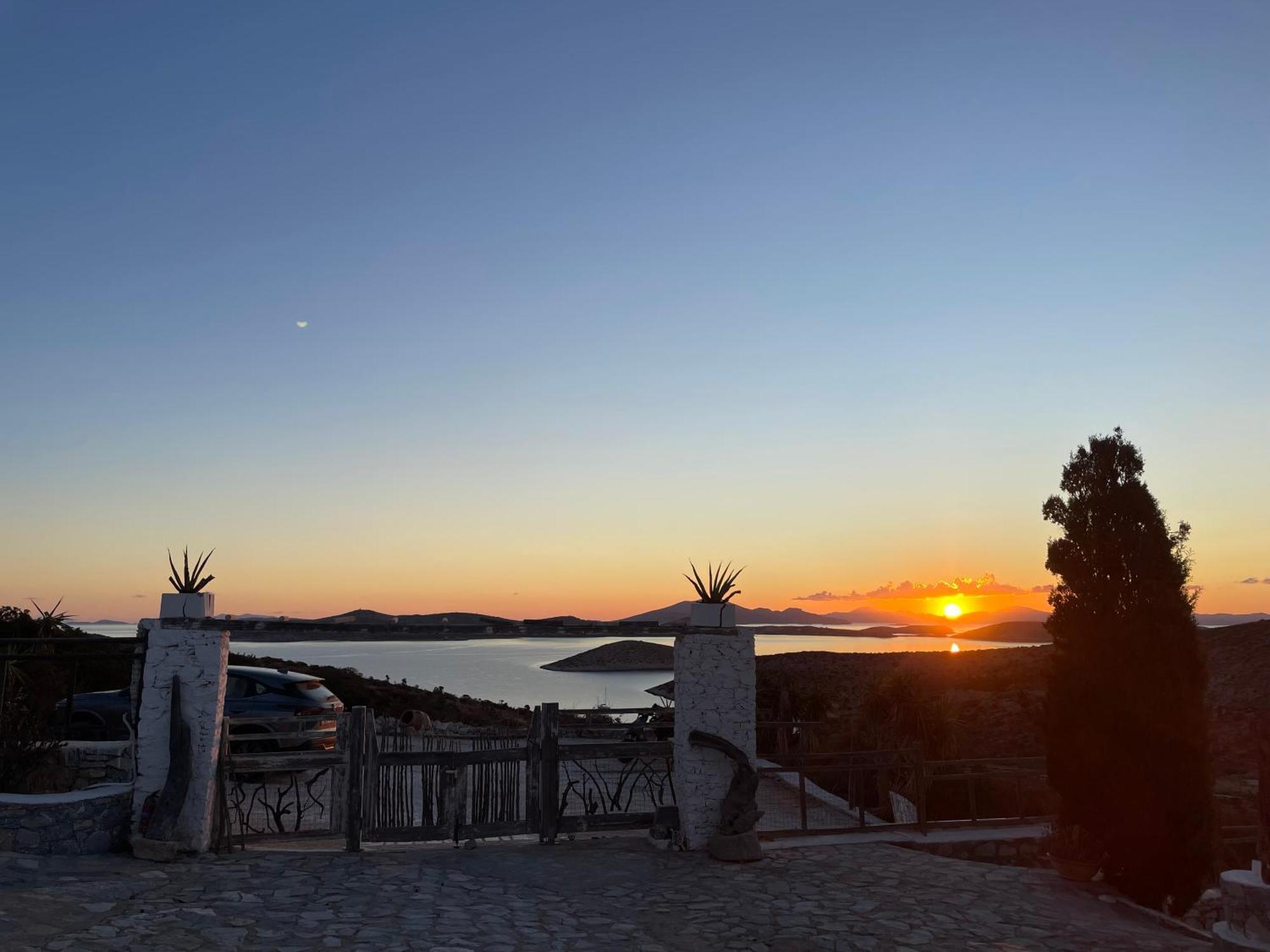 Villa Zografos Ираклия Екстериор снимка